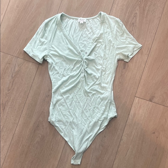 Le Lis Tops - Le Lis Light Green Bodysuit